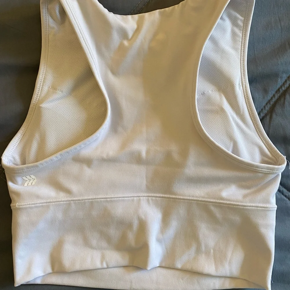 All in Motion Active Cropped Bra Tank - Picture 2 of 4
